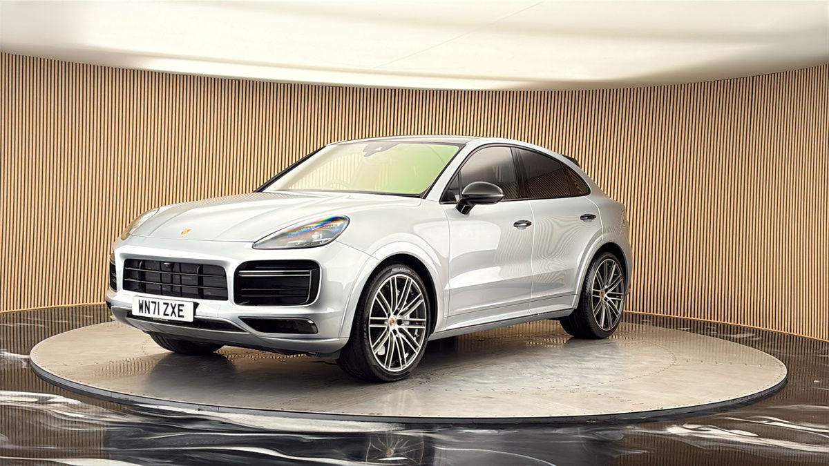 More views of Porsche Cayenne