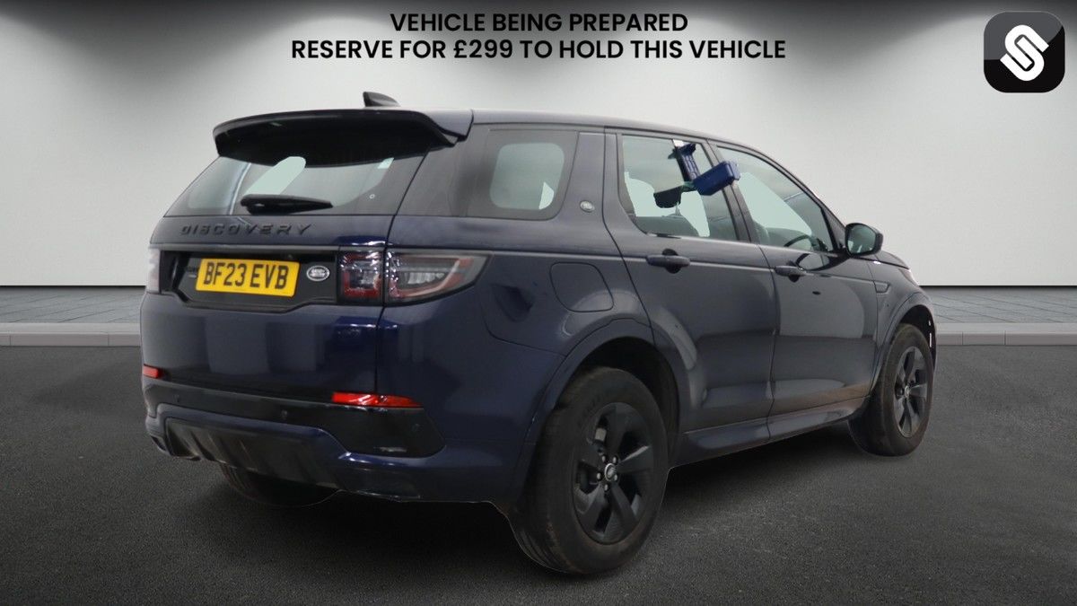 Land Rover Discovery Sport Image 4