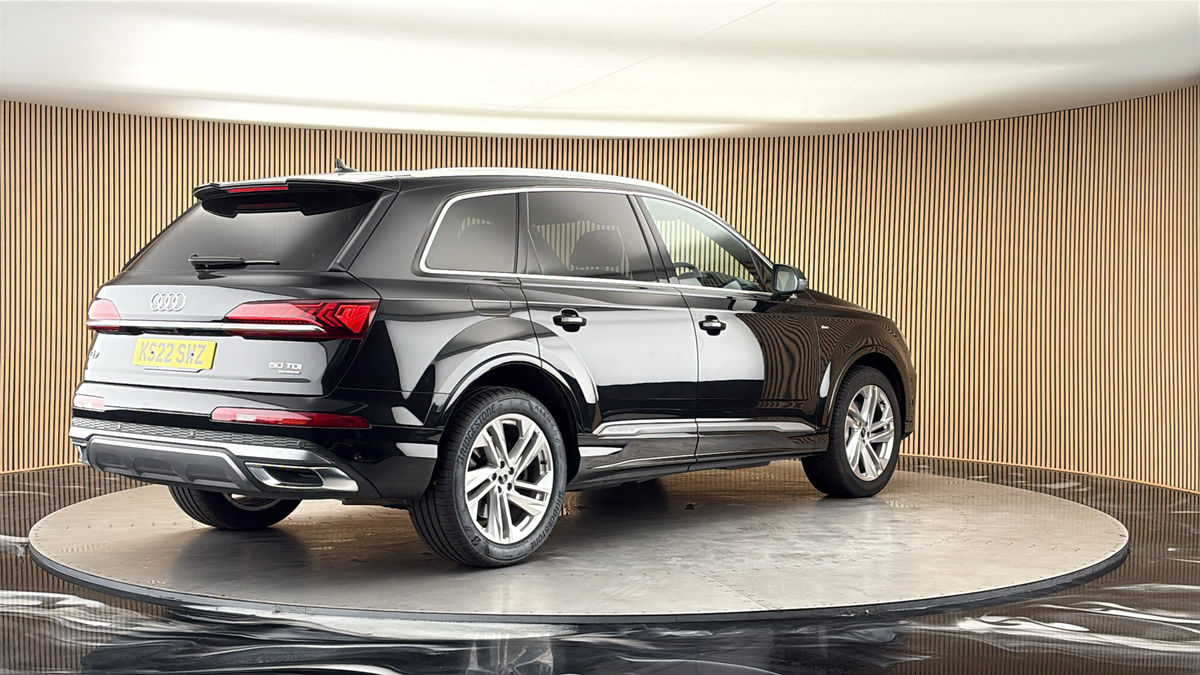Audi Q7 Image 21