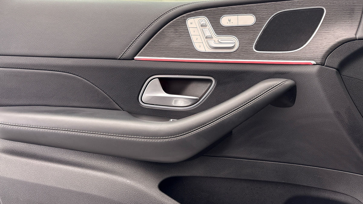 Mercedes-Benz GLE Image 19