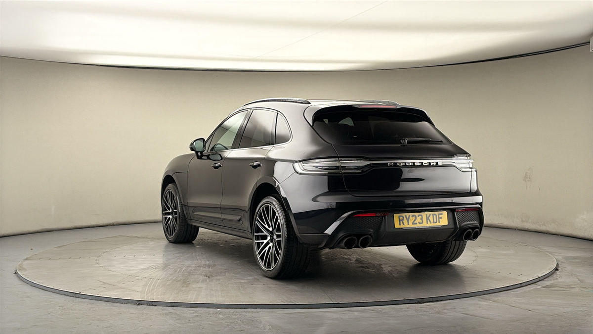 More views of Porsche Macan