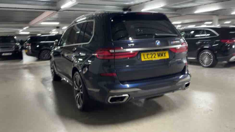 More views of BMW X7