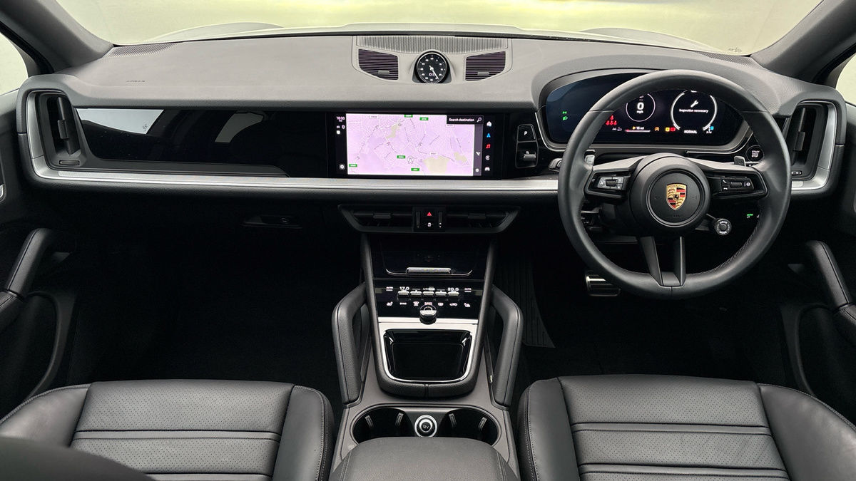 Porsche Cayenne Image 12