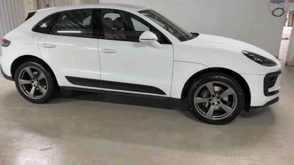 More views of Porsche Macan