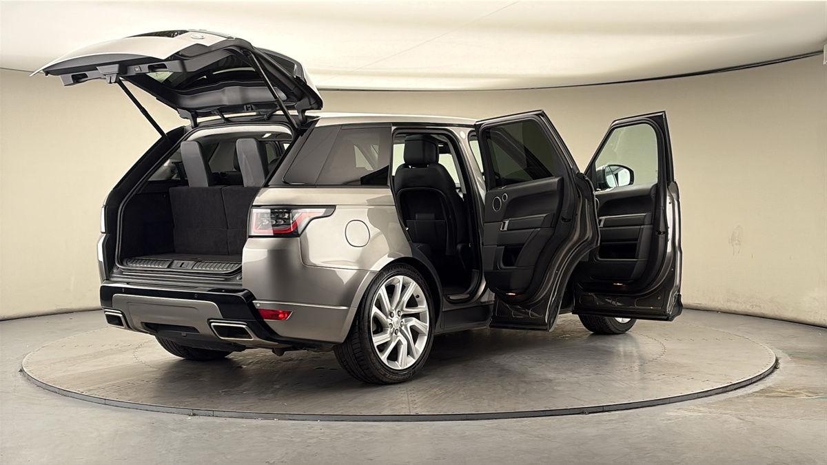More views of Land Rover Range Rover Sport