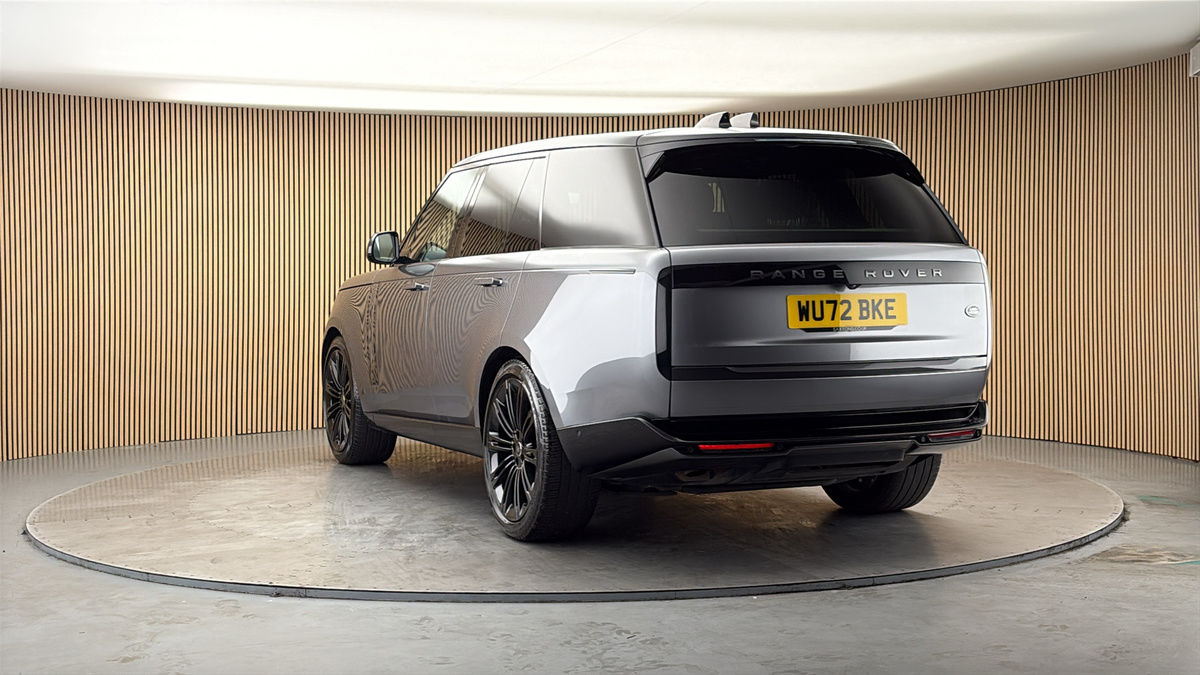 More views of Land Rover Range Rover