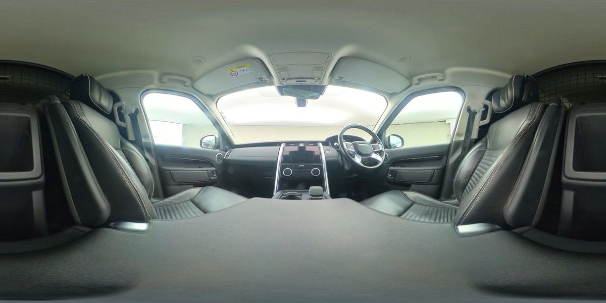 More views of Land Rover Discovery