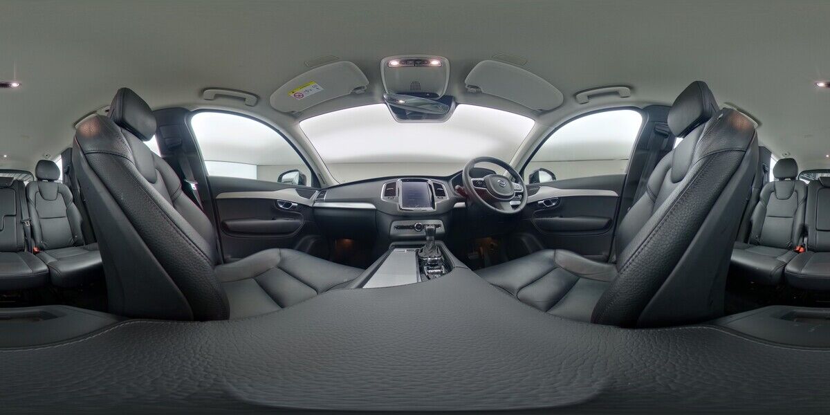 More views of Volvo XC90