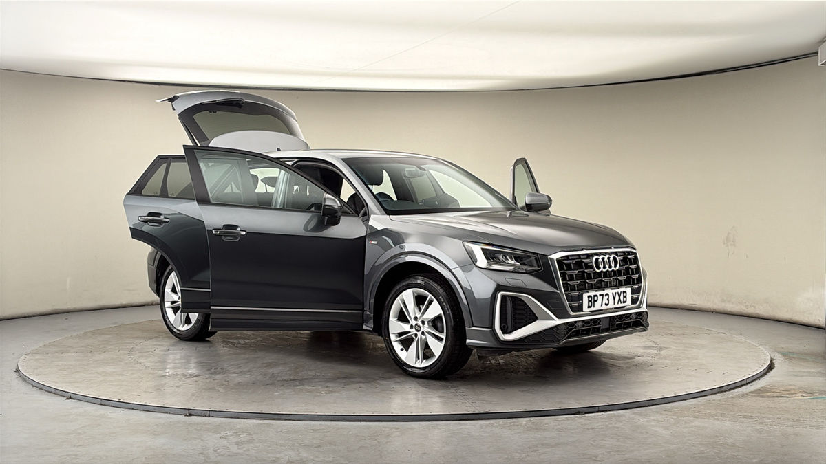 More views of Audi Q2