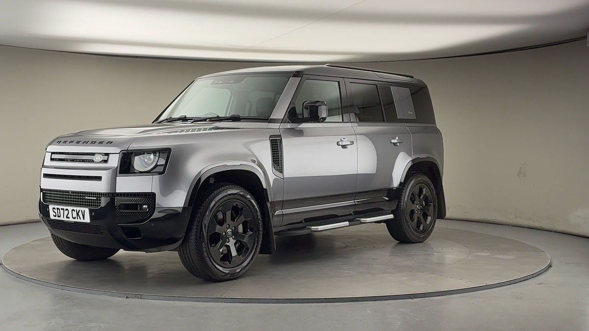 Land Rover Defender 110 Image 20