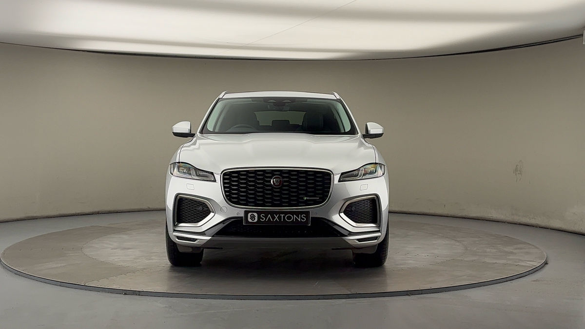 Jaguar F-PACE Image 3