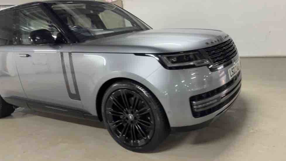 More views of Land Rover Range Rover