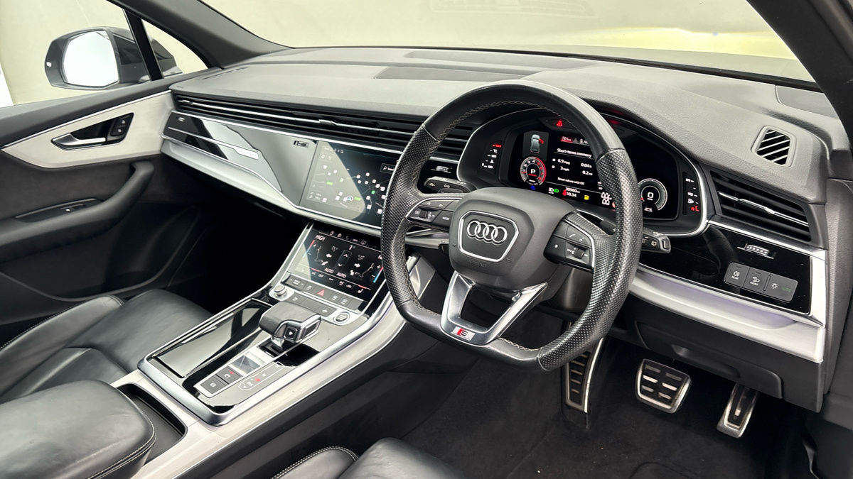 Audi Q7 Image 5
