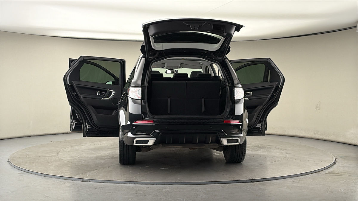 More views of Land Rover Discovery Sport