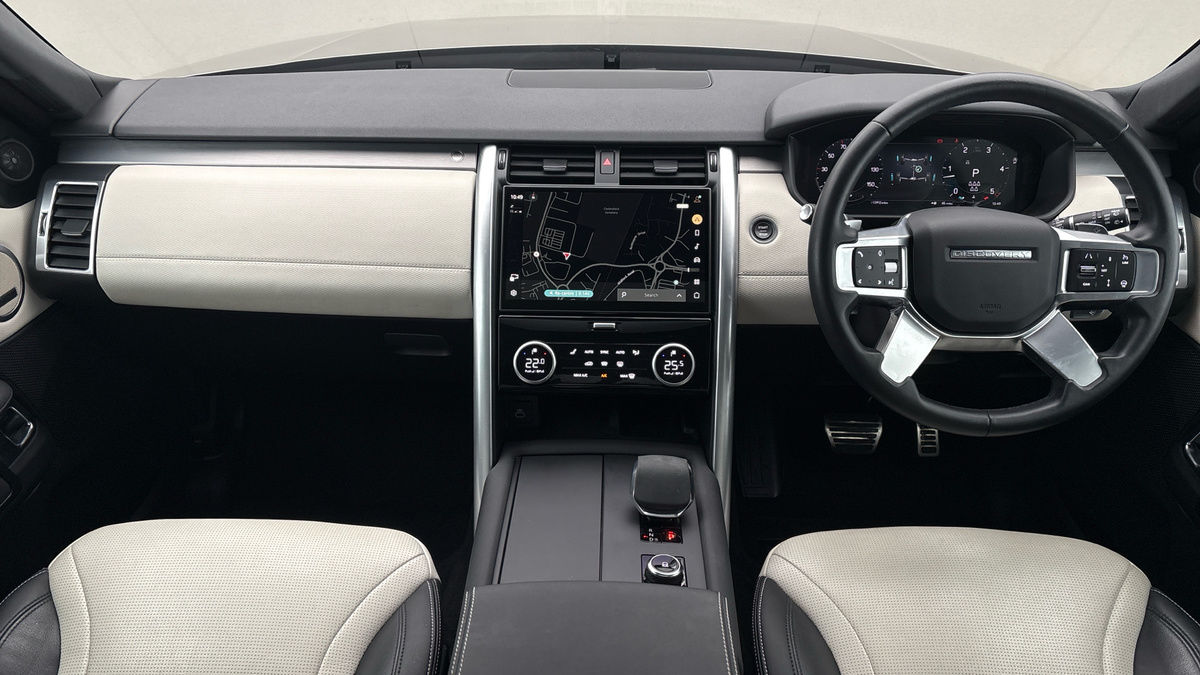 Land Rover Discovery Image 12