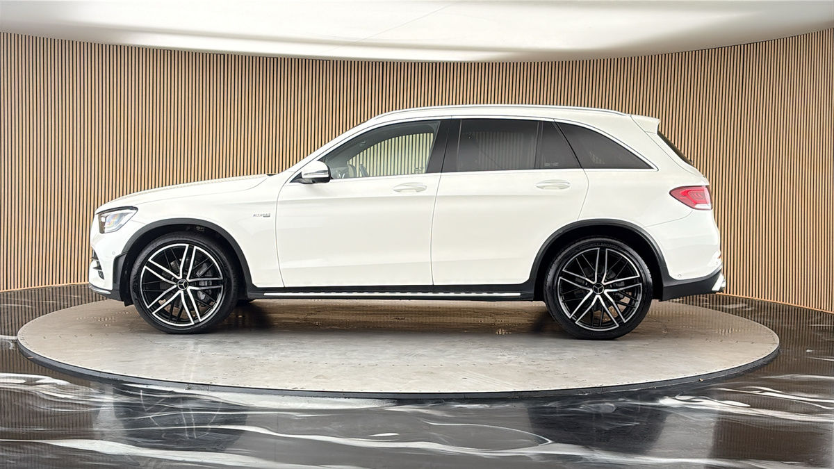 Mercedes-Benz GLC Image 15