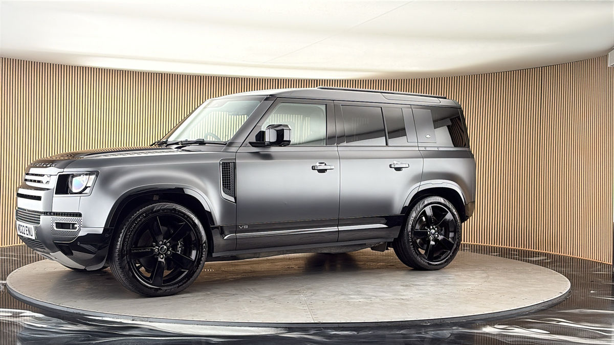 More views of Land Rover Defender 110