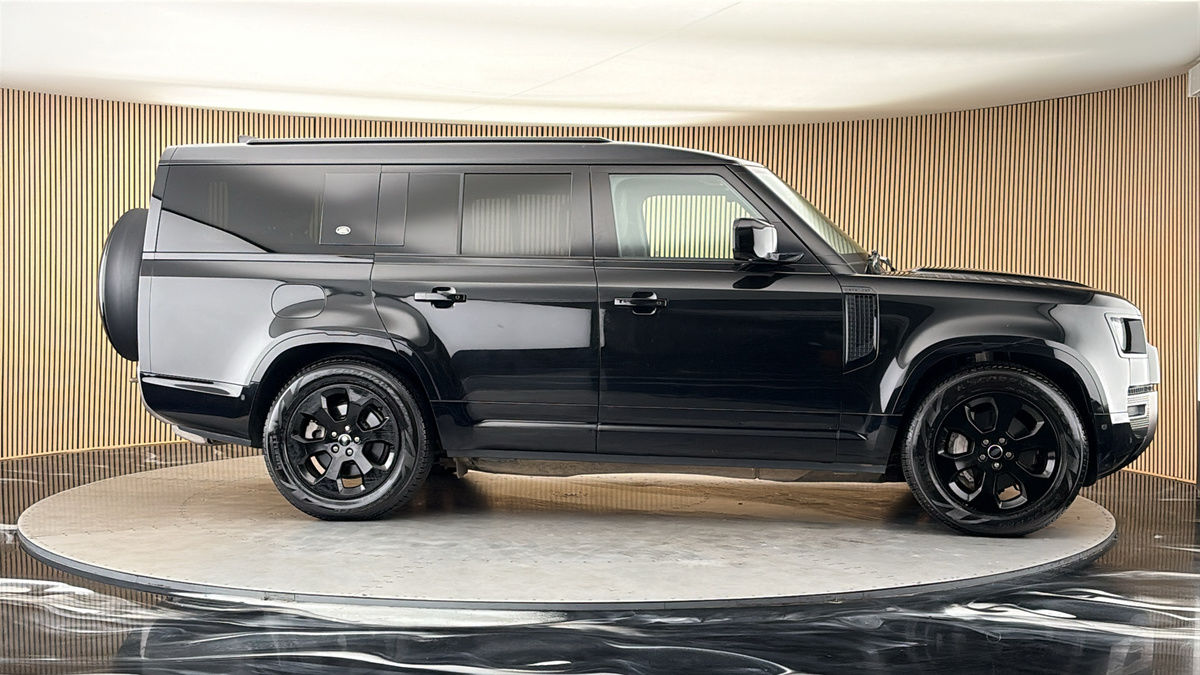 More views of Land Rover Defender 130