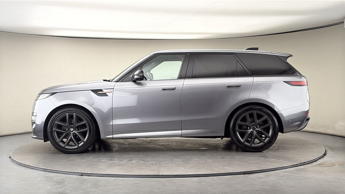 Land Rover Range Rover Sport Image 15