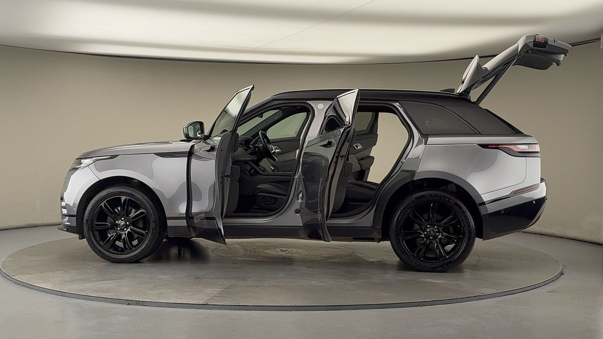 More views of Land Rover Range Rover Velar