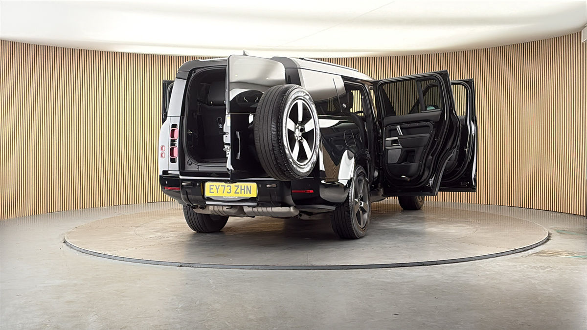 More views of Land Rover Defender 130