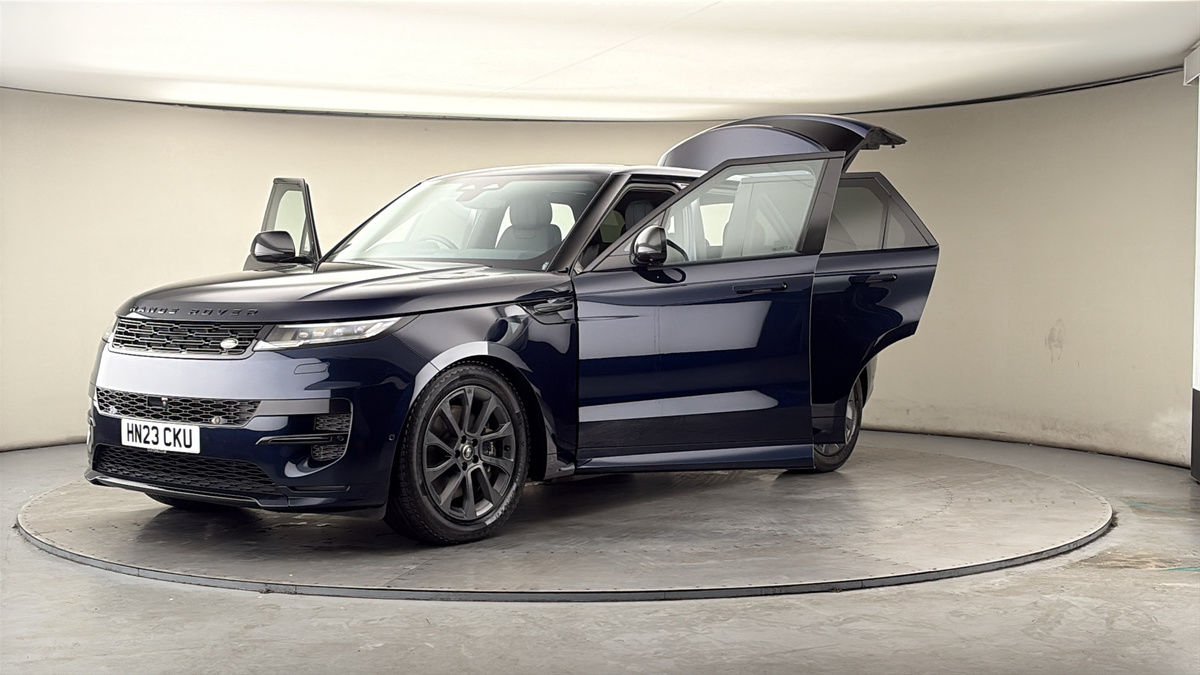 More views of Land Rover Range Rover Sport