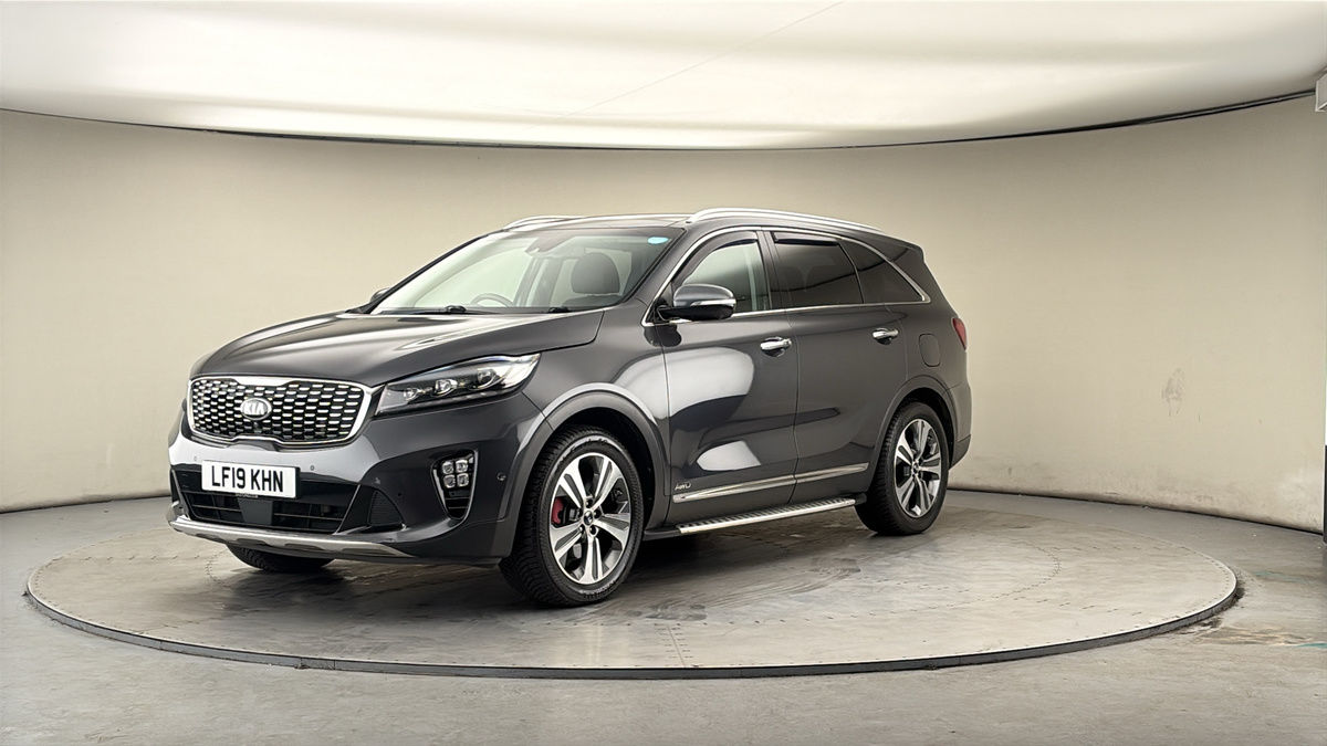 More views of Kia Sorento