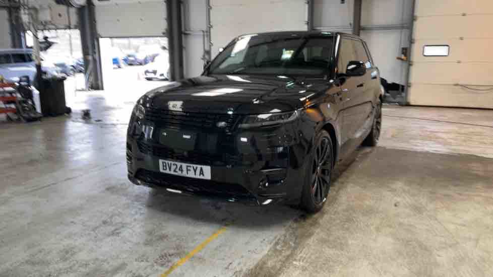 More views of Land Rover Range Rover Sport