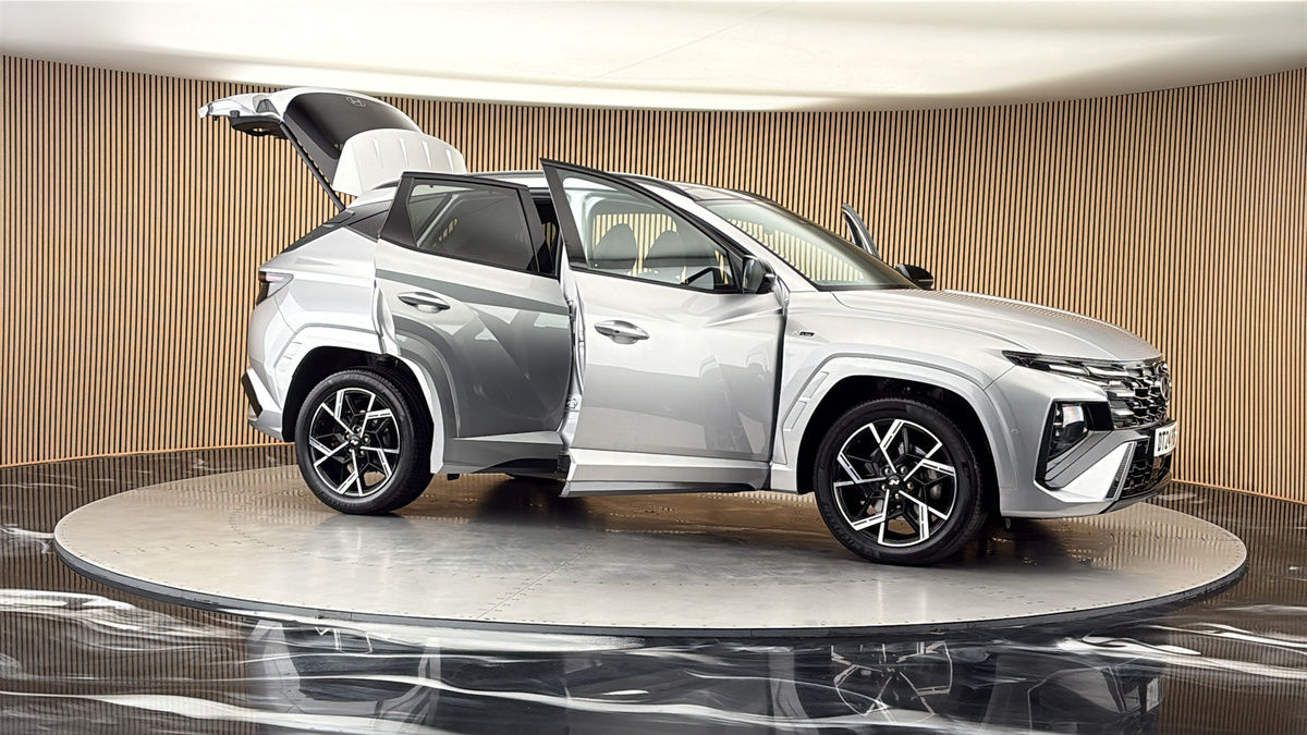 More views of Hyundai TUCSON