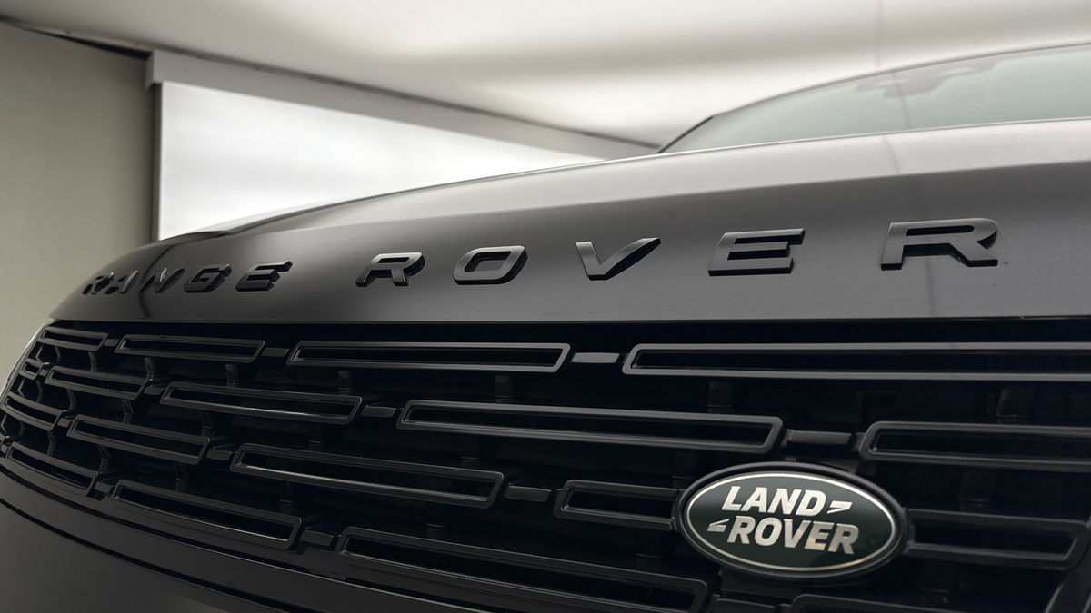 Land Rover Range Rover Sport Image 24