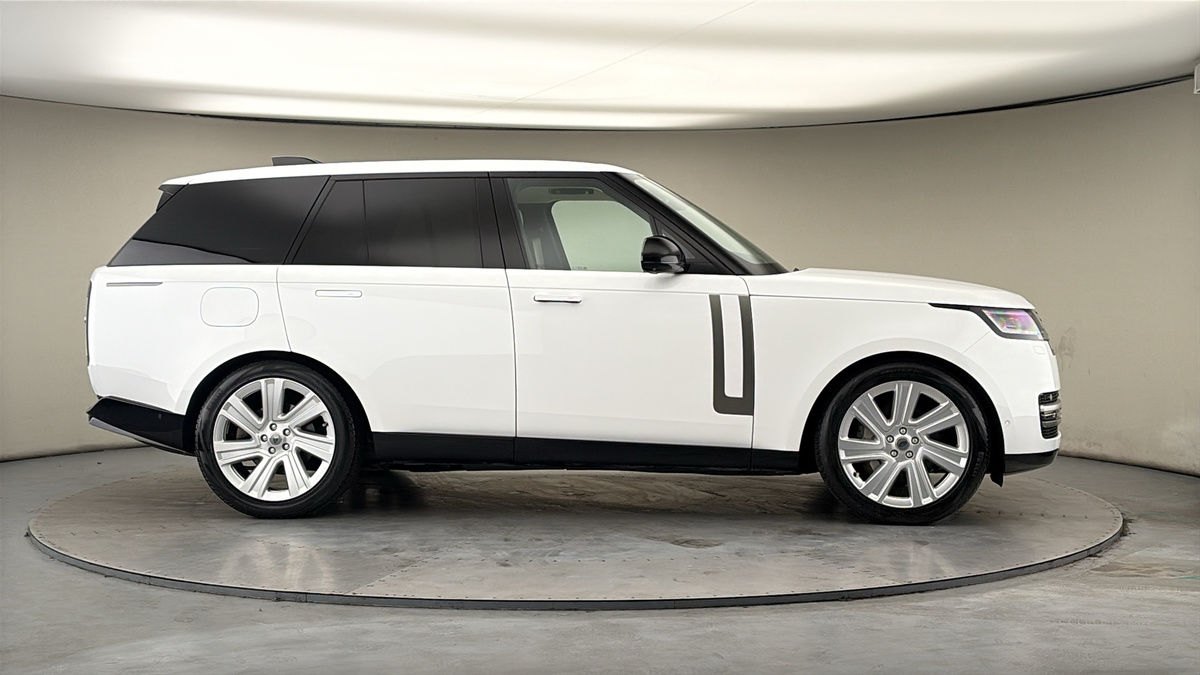 More views of Land Rover Range Rover