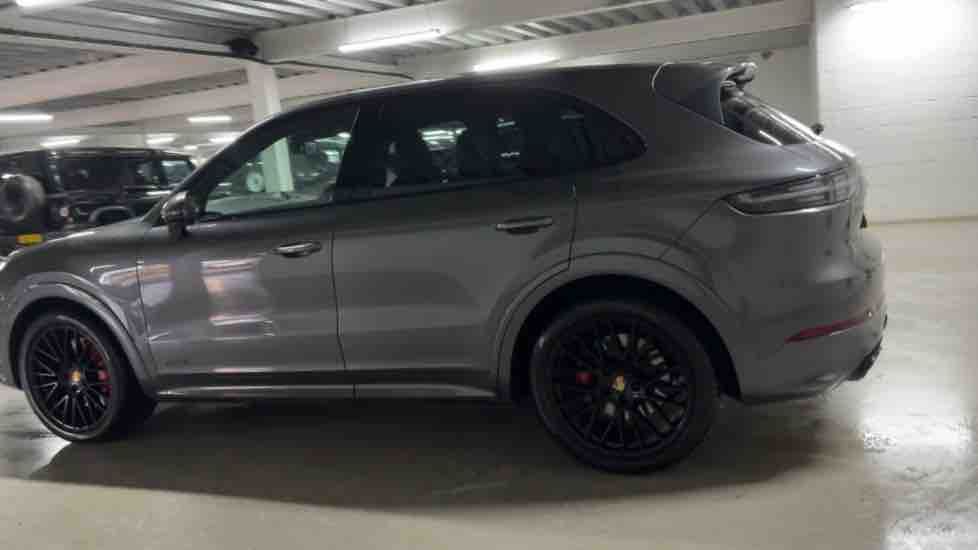 More views of Porsche Cayenne