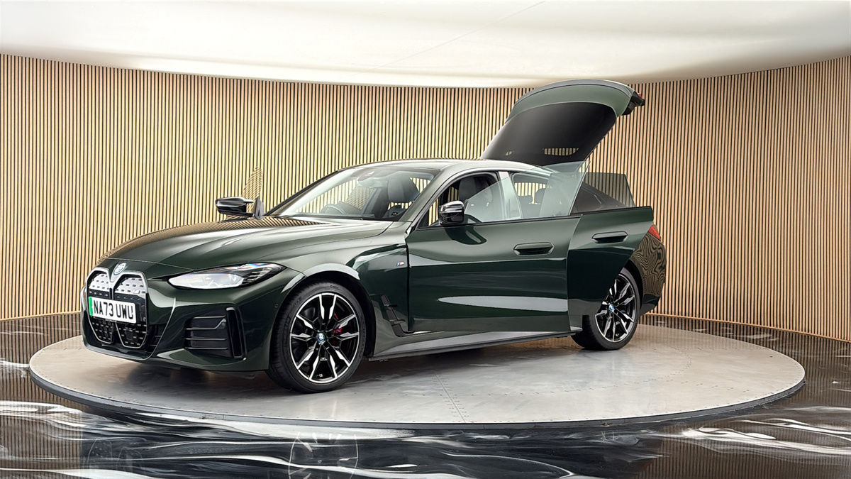 BMW i4 Image 22