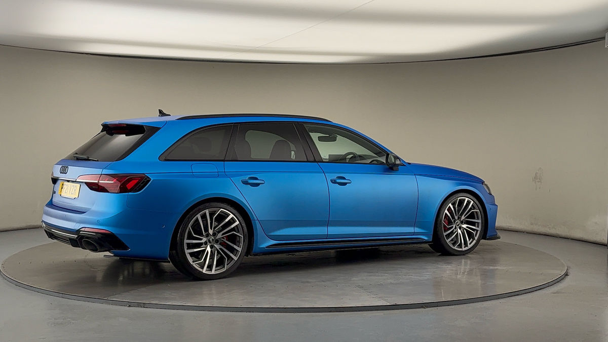 More views of Audi RS4 Avant