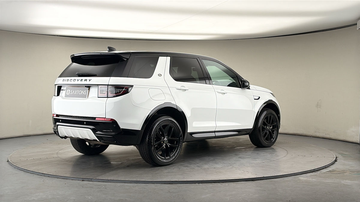 Land Rover Discovery Sport Image 21