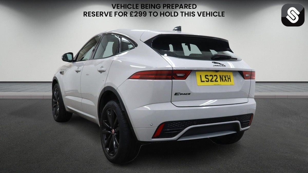 Jaguar E-PACE Image 3