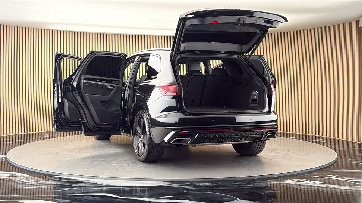 More views of Volkswagen Touareg