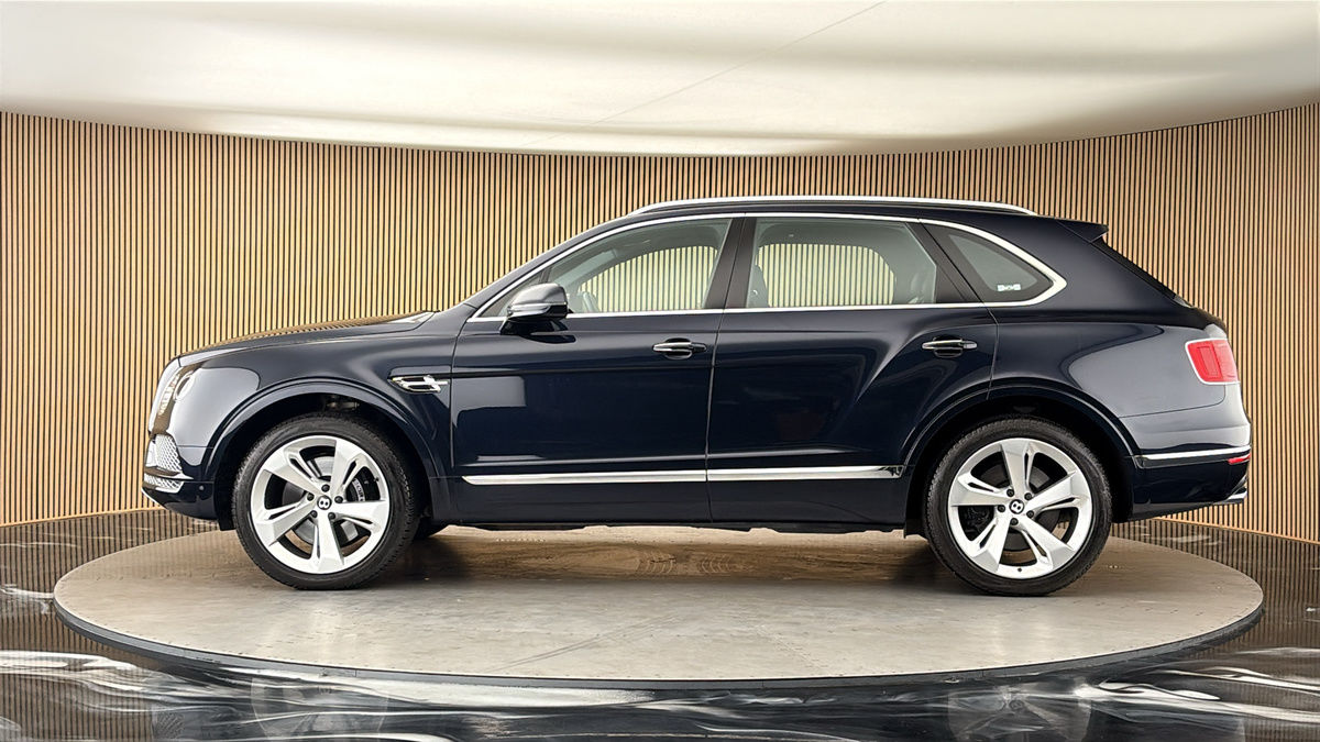 Bentley Bentayga Image 15