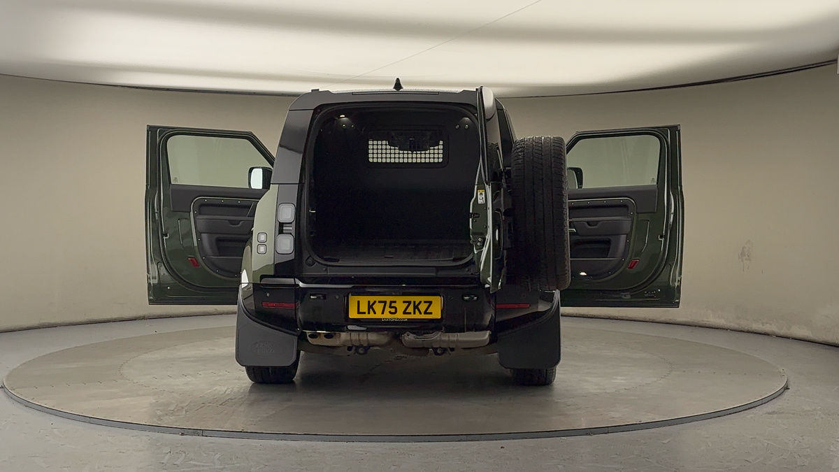 More views of Land Rover Defender 90