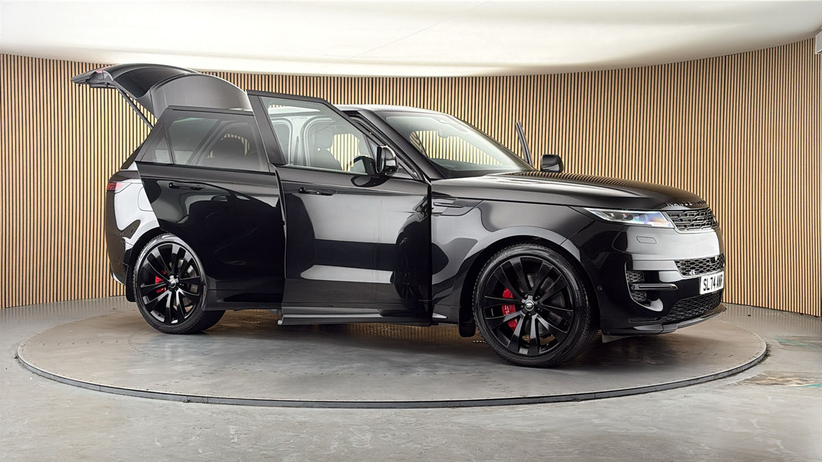 More views of Land Rover Range Rover Sport