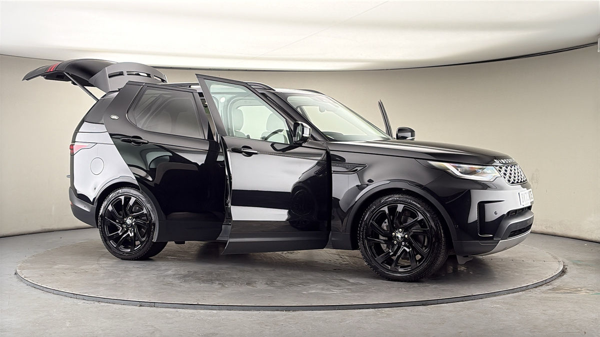 More views of Land Rover Discovery