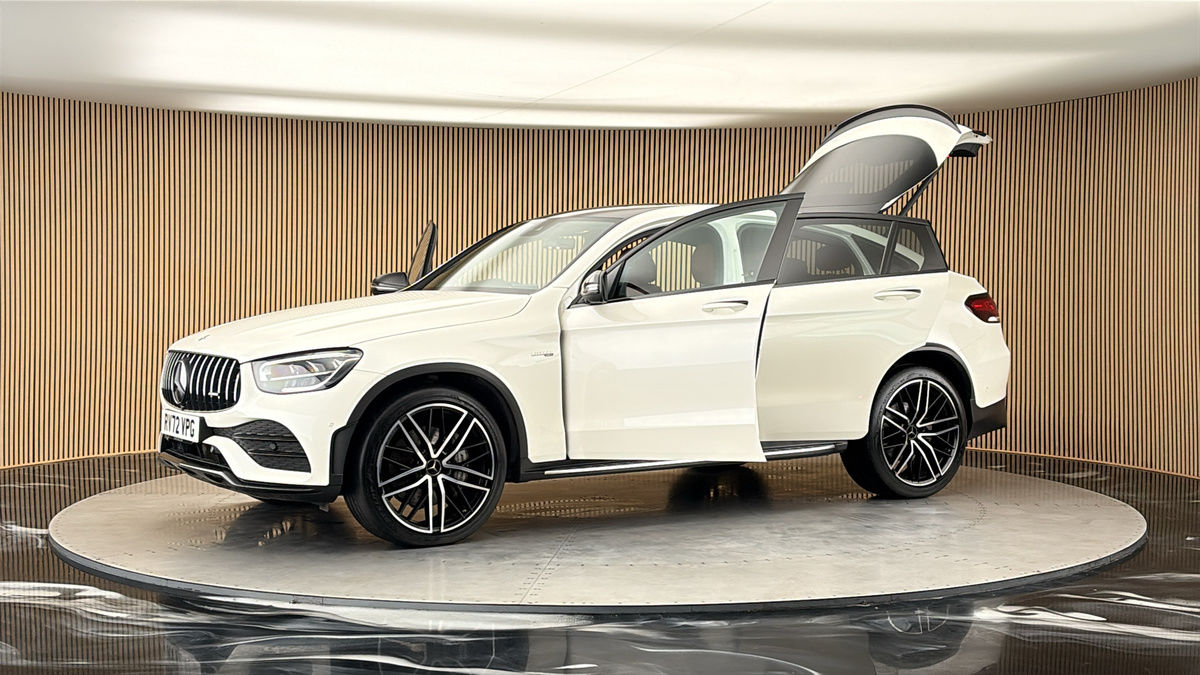 More views of Mercedes-Benz GLC