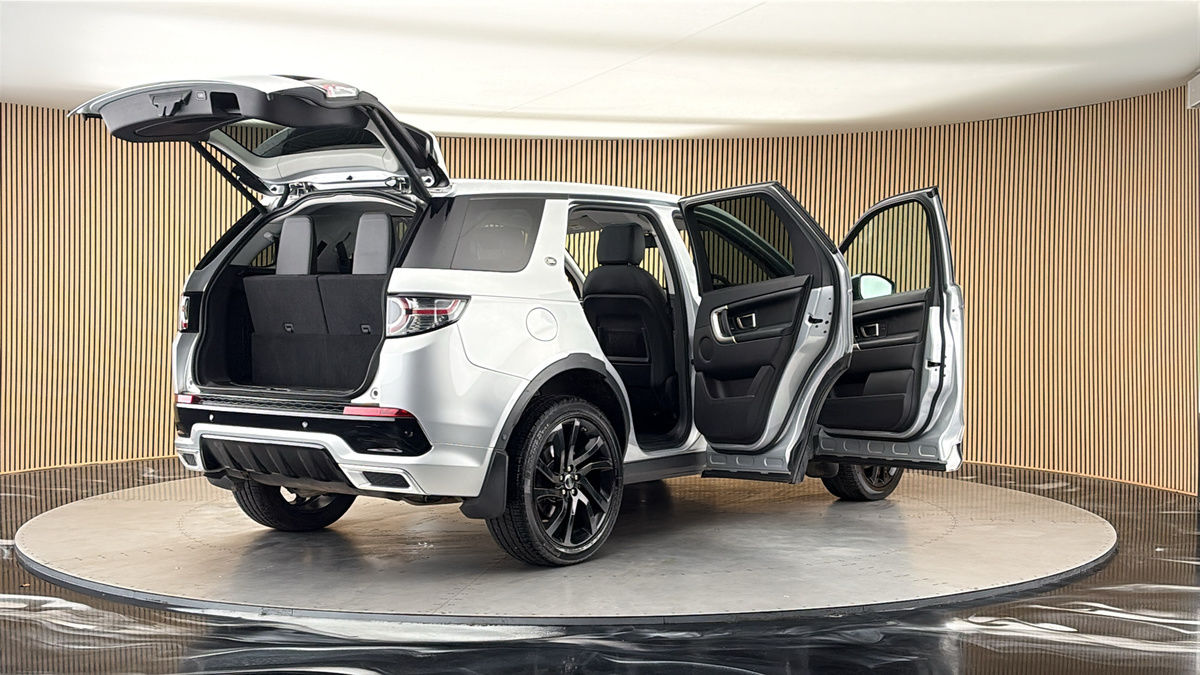 More views of Land Rover Discovery Sport