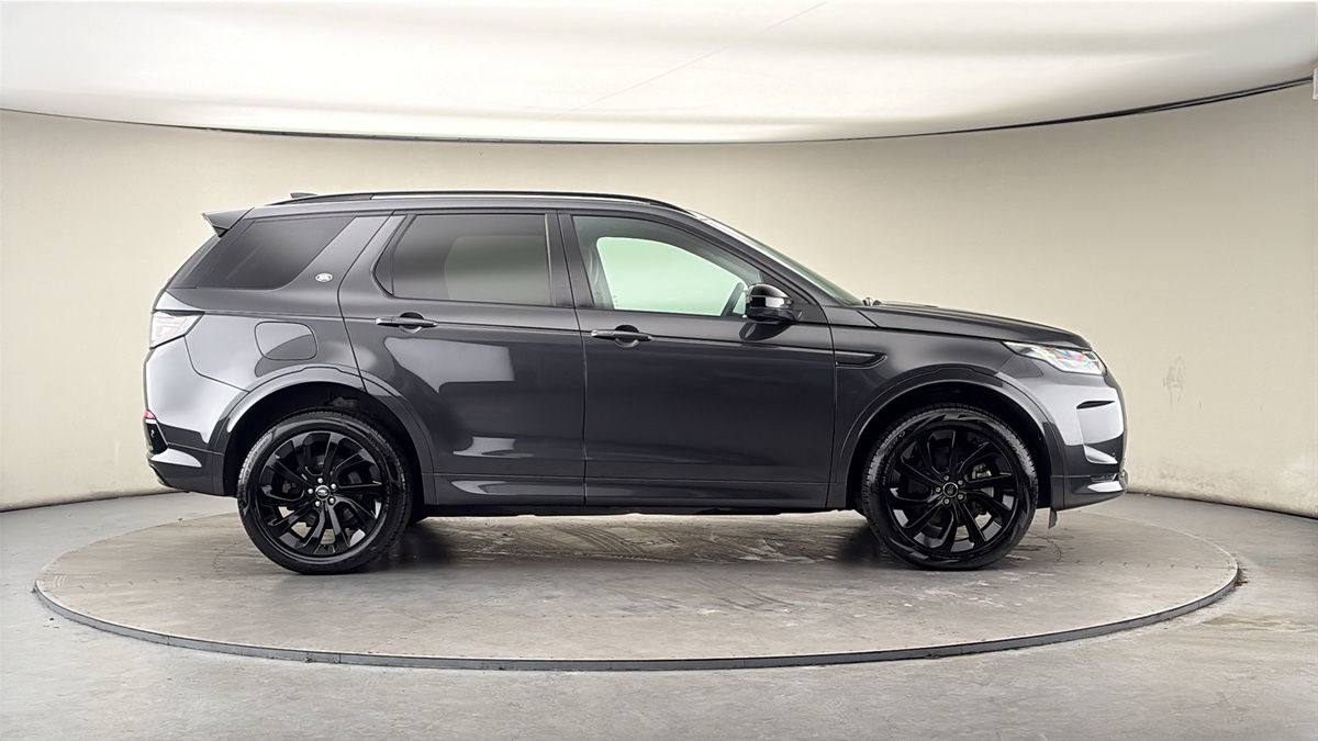 Land Rover Discovery Sport Image 16