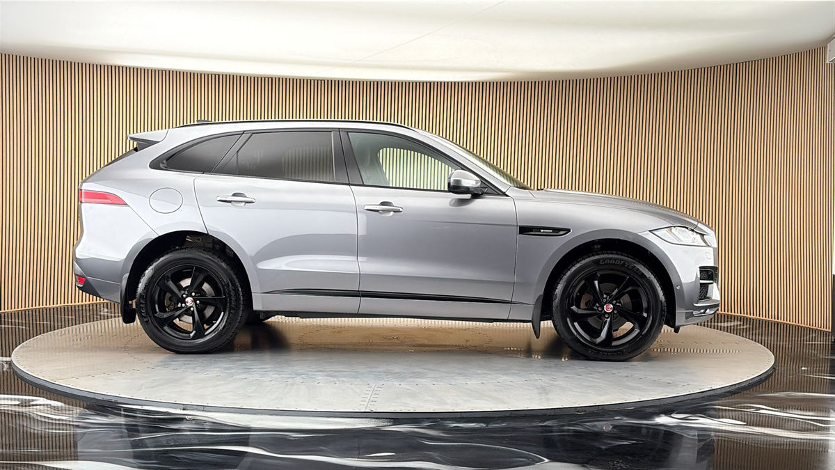 More views of Jaguar F-PACE