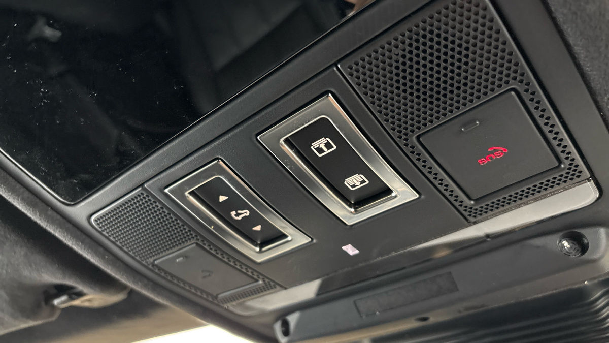 Land Rover Range Rover Evoque Image 36
