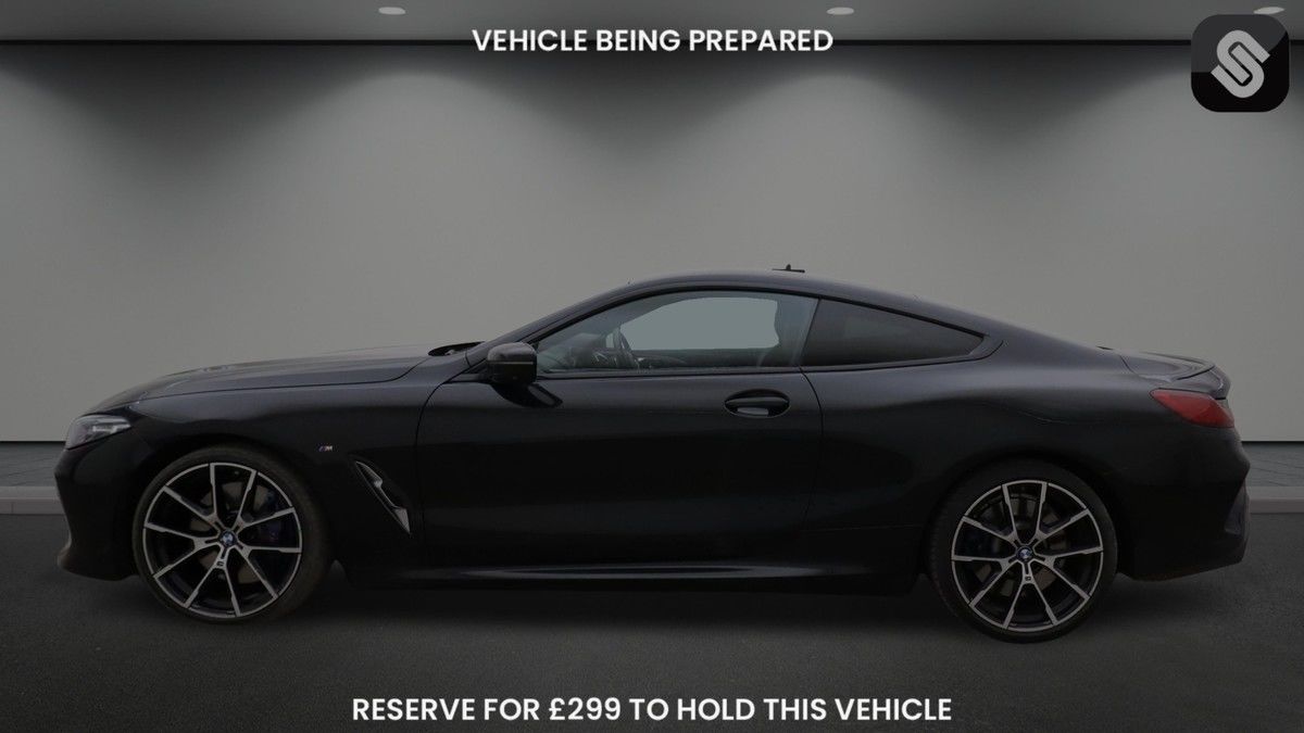 BMW 8 Series Image 6