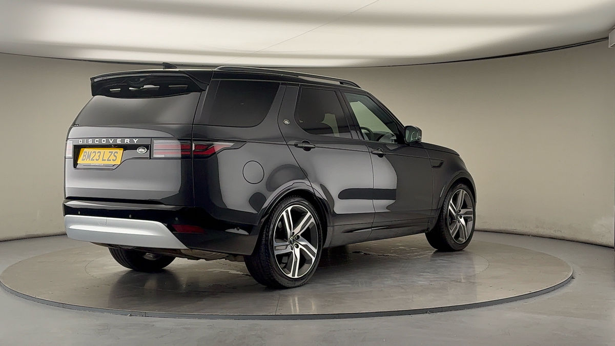 More views of Land Rover Discovery