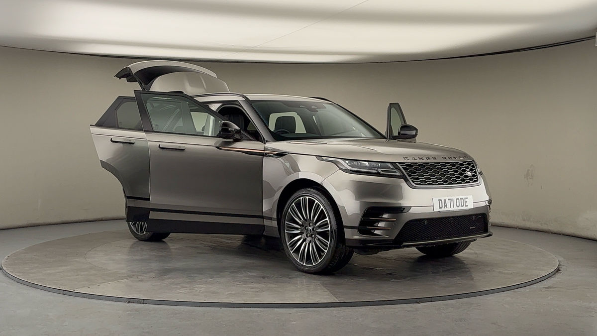 More views of Land Rover Range Rover Velar