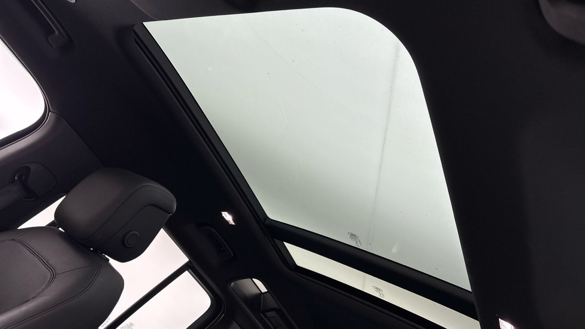 Land Rover Defender 110 Urban Image 6